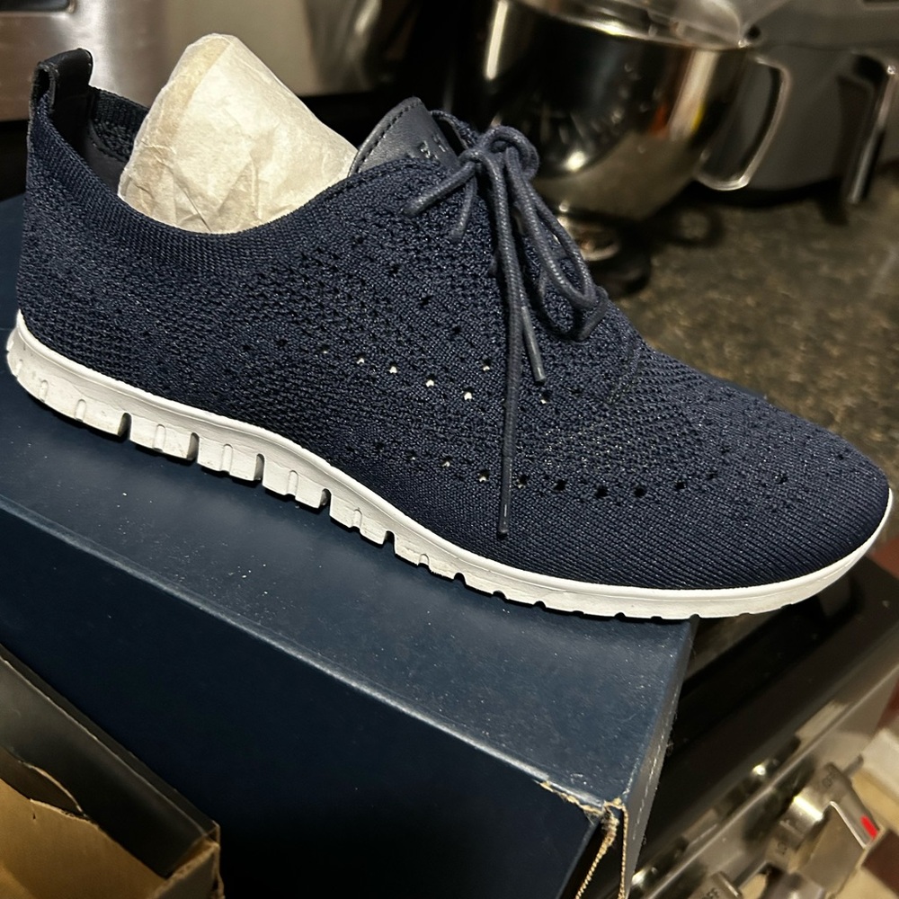 Men's Navy Knit Sneakers
